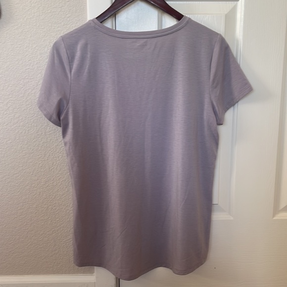 Athleta relaxed fit T-shirt - Picture 3 of 3